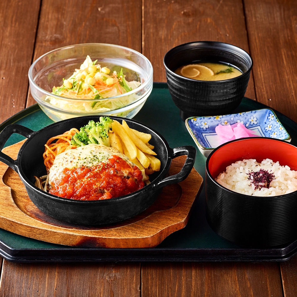 トマトチーズハンバーグ定食
